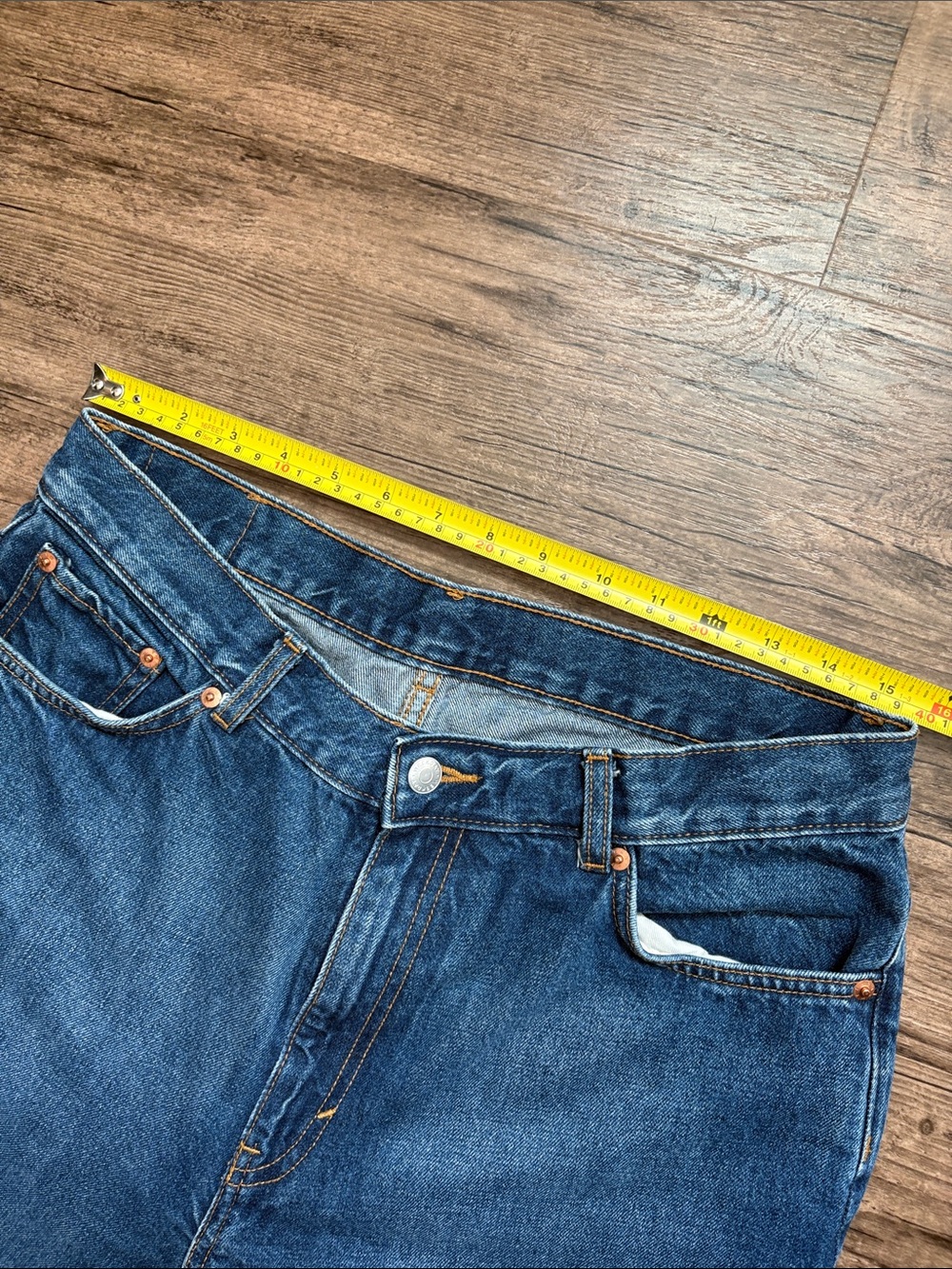 Weekday High-Rise Loose Jeans in Blue Denim - Picture 8 of 12